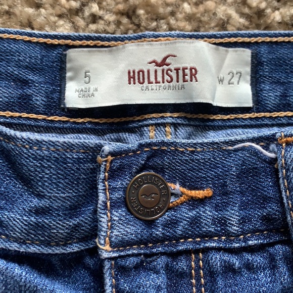 Hollister ripped Jean shorts - Picture 4 of 5